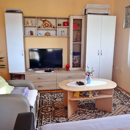 Apartmán In Jasenice 35579 Rovanjska