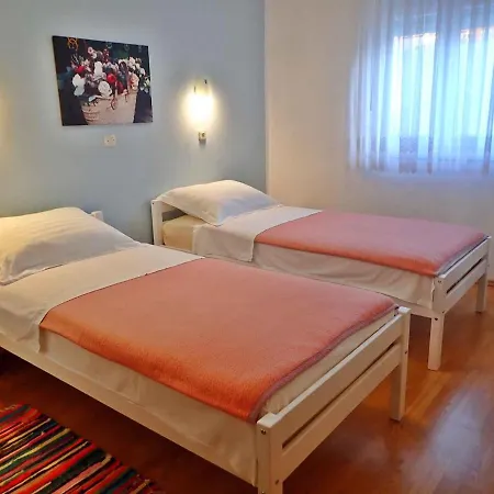 In Jasenice 35579 Apartmán Rovanjska